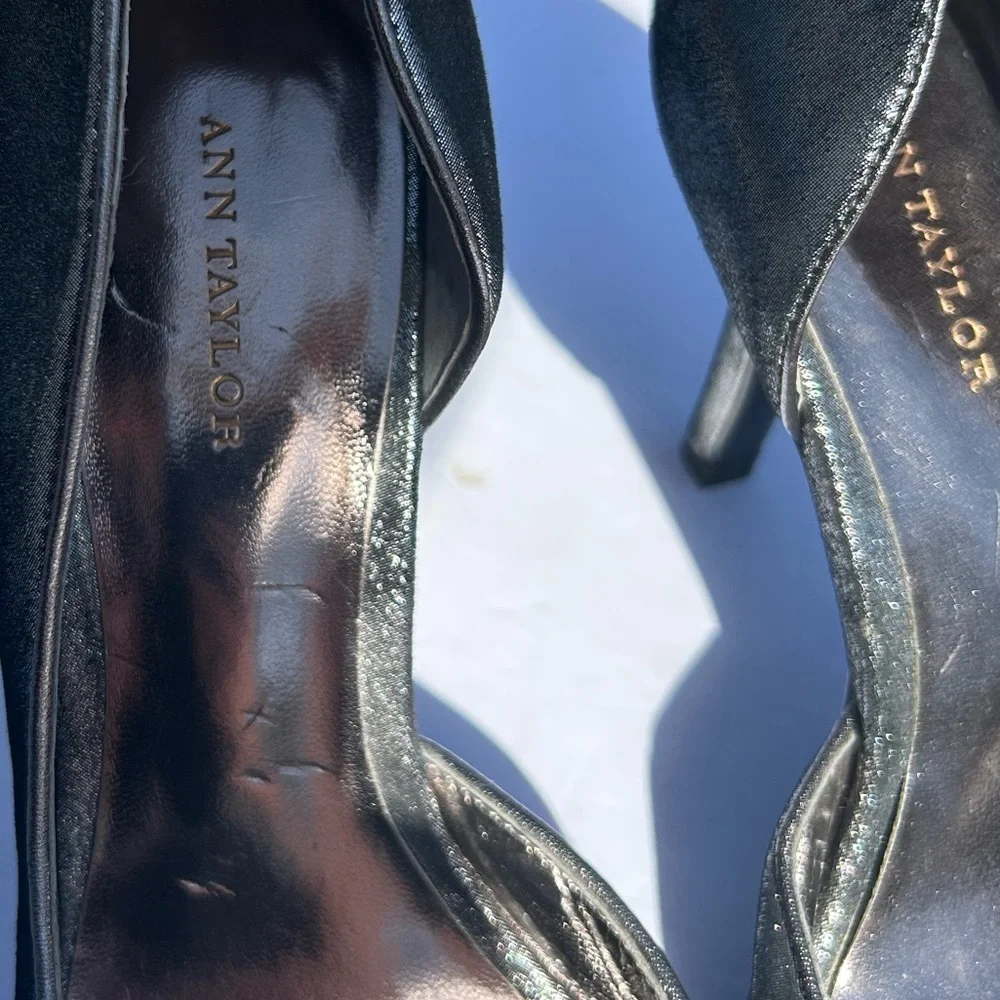 Ann Taylor cut out peep toe heels 8